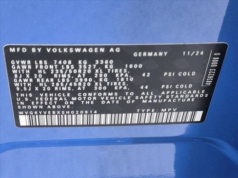 Used 2025 Volkswagen ID. Buzz 1st Edition AWD/4WD image 26