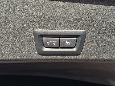 Certified 2024 BMW XM image 32