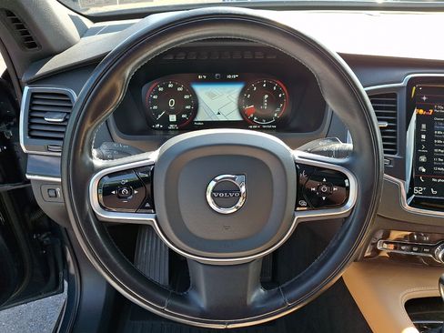 Used 2019 Volvo XC90 T6 Momentum w/ Protection Package Premier AWD/4WD image 19