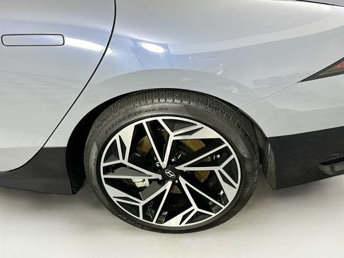 Used 2024 Hyundai Ioniq 6 SEL RWD image 11