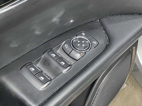 Used 2022 Lincoln Nautilus Standard image 13