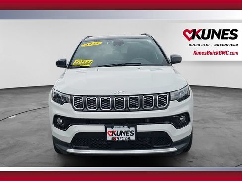 Used 2025 Jeep Compass Limited AWD/4WD image 4