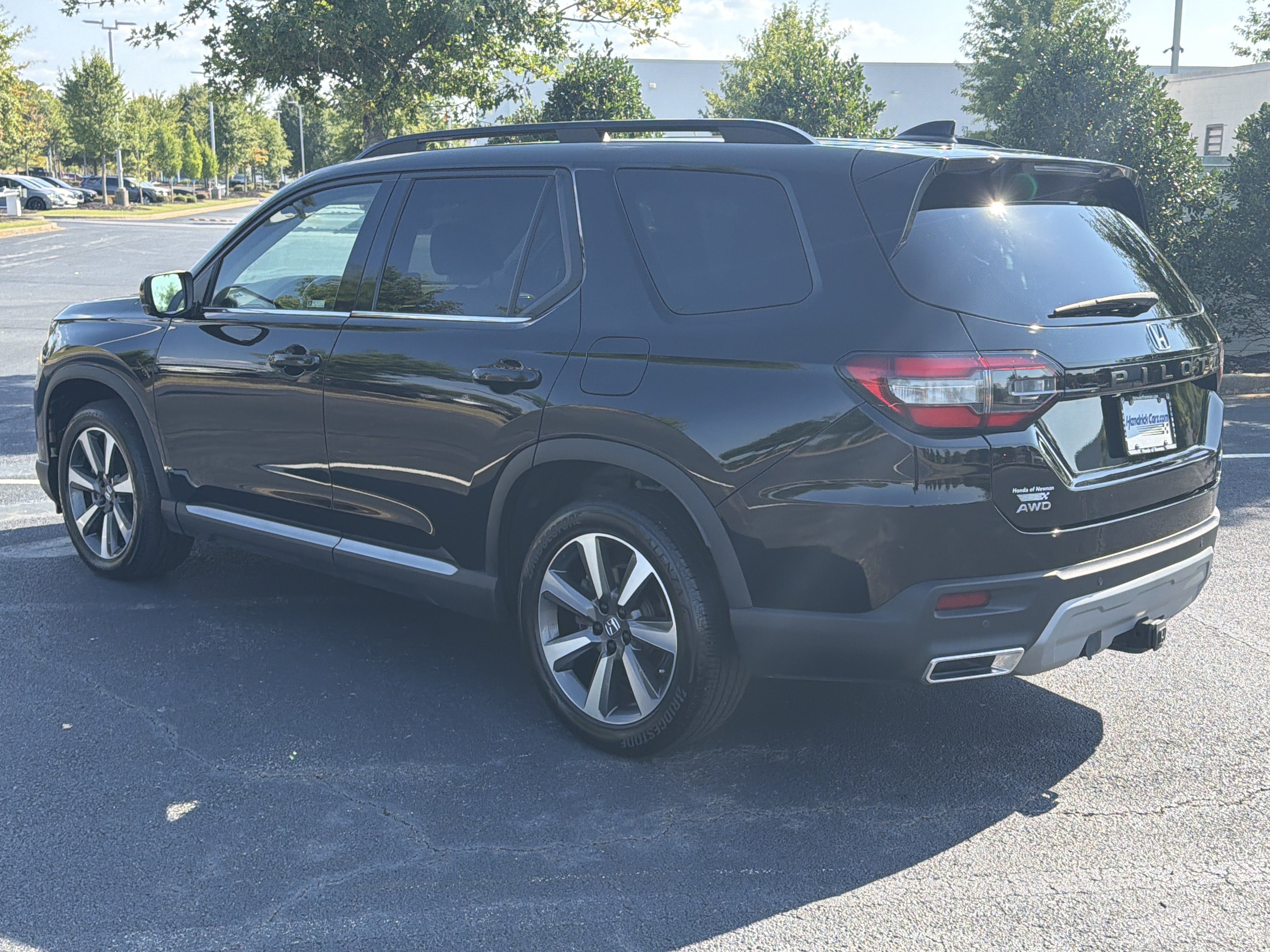Used 2024 Honda Pilot Elite image 7