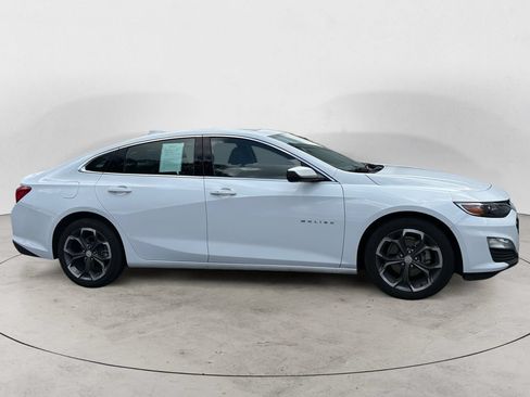 Used 2024 Chevrolet Malibu LT FWD image 2