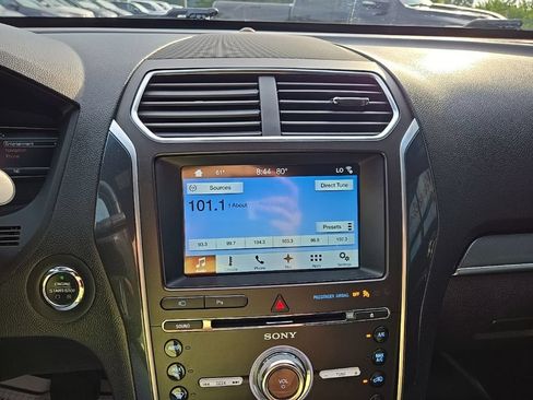 Used 2017 Ford Explorer Sport w/ Equipment Group 401A AWD/4WD image 52