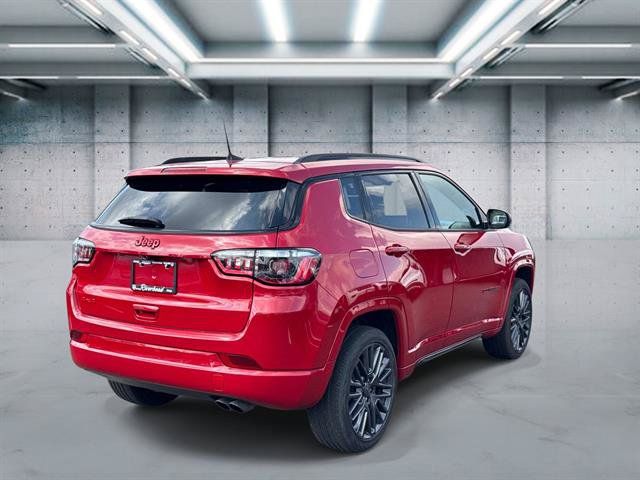 Used 2022 Jeep Compass Limited AWD/4WD image 5