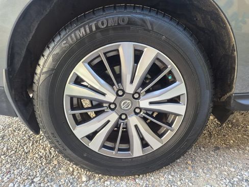 Used 2019 Nissan Pathfinder SV FWD image 23