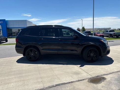 Used 2020 Honda Pilot Black Edition image 2