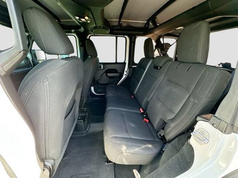 Used 2022 Jeep Wrangler Unlimited Sport AWD/4WD image 23