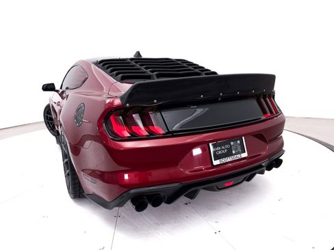 Used 2018 Ford Mustang GT Premium w/ GT Performance Package RWD image 7