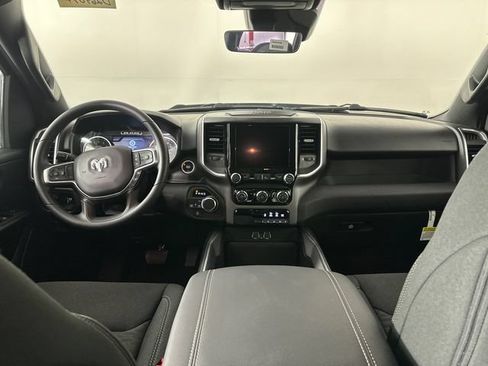 New 2026 RAM 1500 Express AWD/4WD image 16