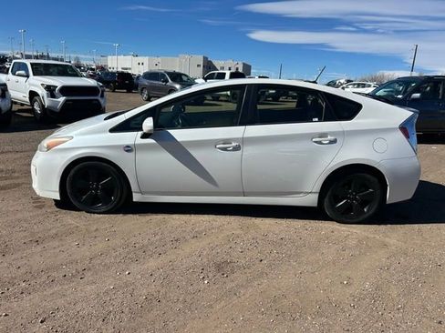 Used 2012 Toyota Prius Five w/ Advanced Technology Pkg image 2