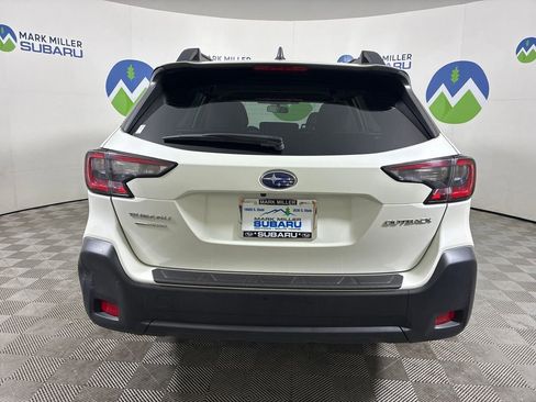 Used 2023 Subaru Outback Premium image 10