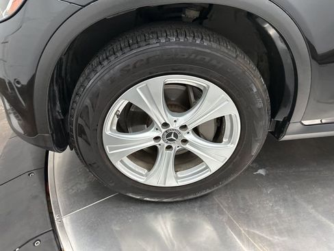 Certified 2018 Mercedes-Benz GLC 300 image 34