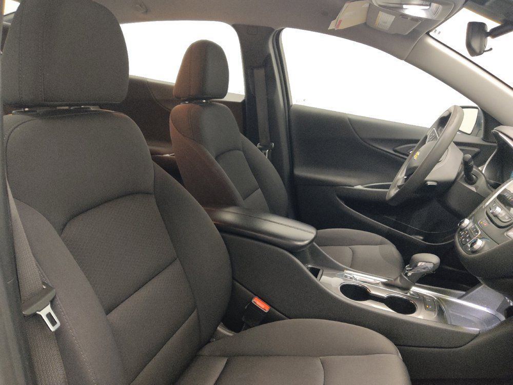 Used 2025 Chevrolet Malibu LT FWD image 21