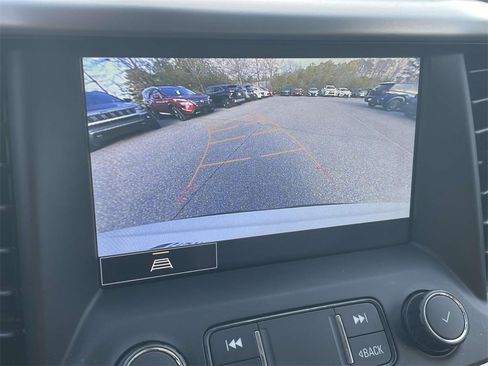 Used 2021 GMC Acadia SLT image 28