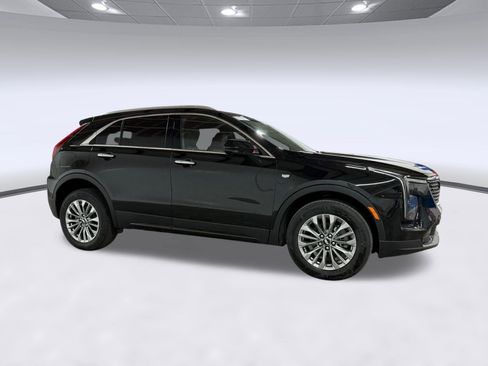 New 2025 Cadillac XT4 Premium Luxury image 6