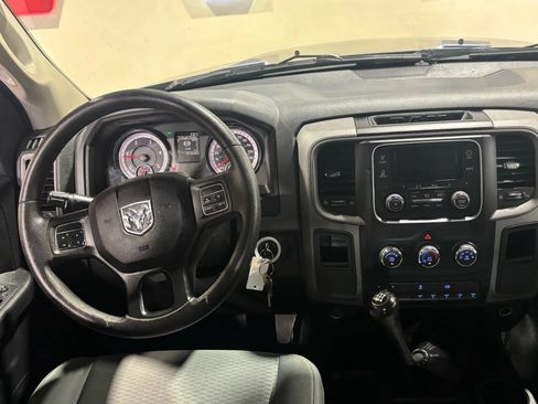 Used 2016 RAM 3500 Tradesman RWD image 11