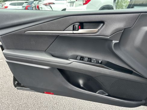 Used 2025 Toyota Camry LE FWD image 19