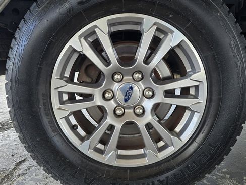 Used 2020 Ford F150 Lariat image 49