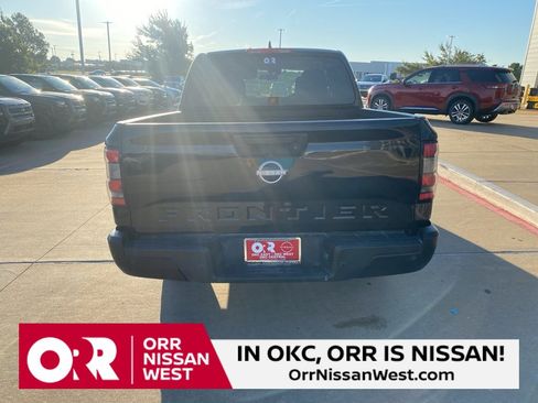 Used 2022 Nissan Frontier S w/ Technology Package image 4