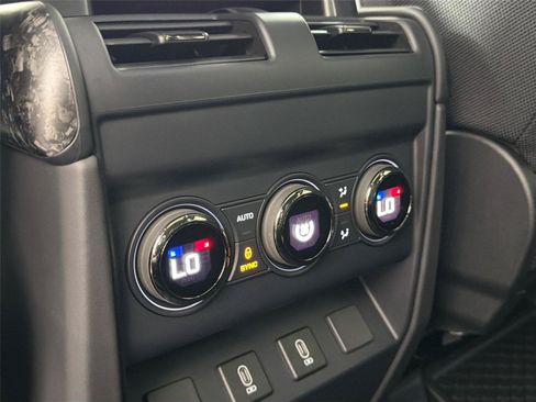 Certified 2026 Land Rover Defender 110 OCTA AWD/4WD image 25