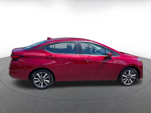 Used 2025 Nissan Versa SV image 16