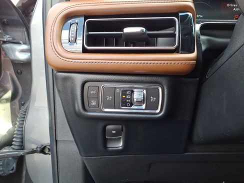 Certified 2021 Lincoln Nautilus Reserve AWD/4WD image 15