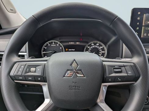 New 2026 Mitsubishi Outlander ES FWD image 27