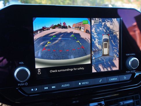 New 2025 Nissan Pathfinder Rock Creek image 29