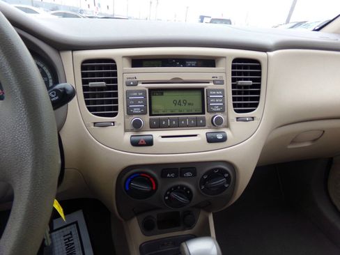 Used 2009 Kia Rio LX w/ PWR Pkg image 9