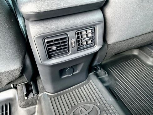 Used 2024 Toyota RAV4 LE AWD/4WD image 10