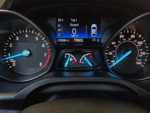 Used 2018 Ford Escape Titanium AWD/4WD image 23