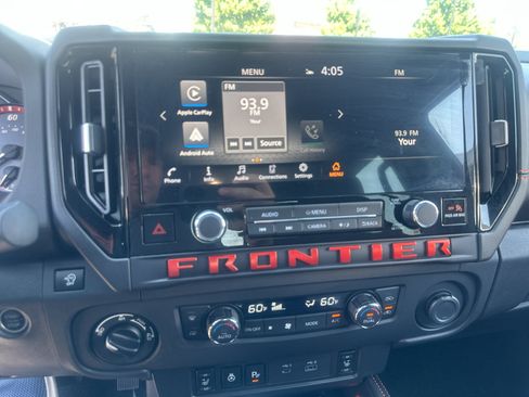 Used 2025 Nissan Frontier PRO-4X w/ Pro Convenience Package AWD/4WD image 10