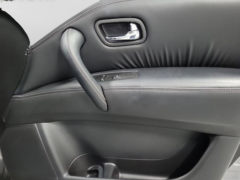 Used 2024 Nissan Armada Platinum w/ Cargo Package image 16