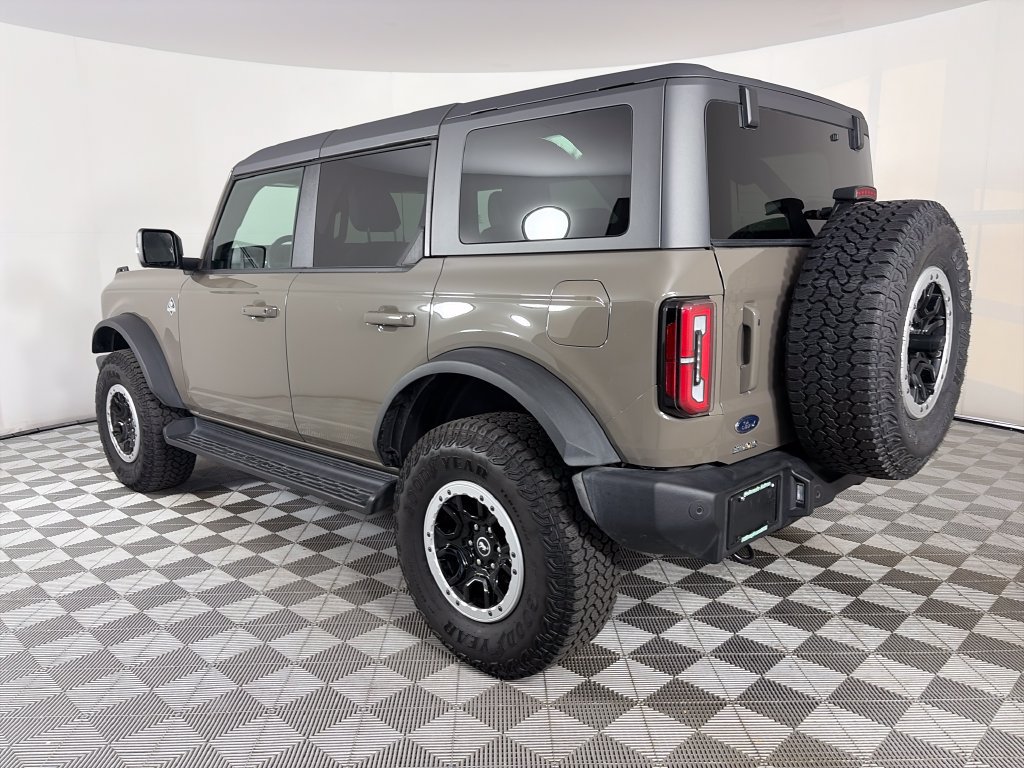 Certified 2025 Ford Bronco Outer Banks w/ Sasquatch Package AWD/4WD image 5