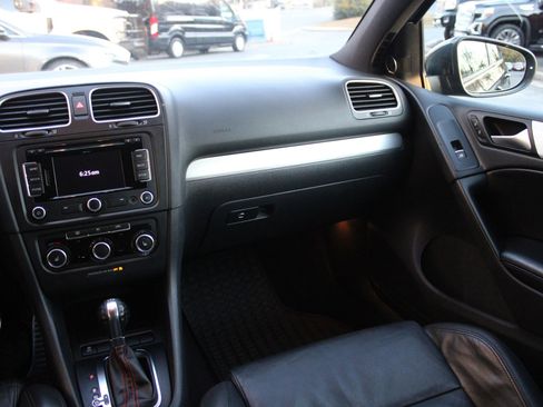 Used 2012 Volkswagen GTI 4-Door image 20