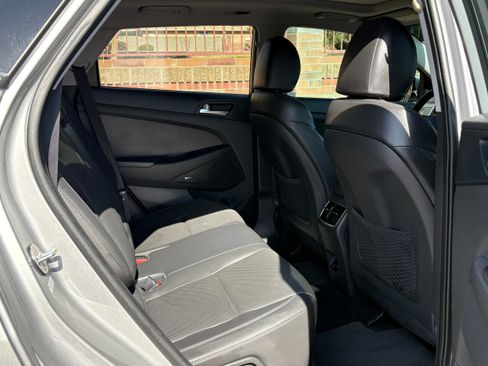 Used 2020 Hyundai Tucson Ultimate w/ Cargo Package FWD image 12