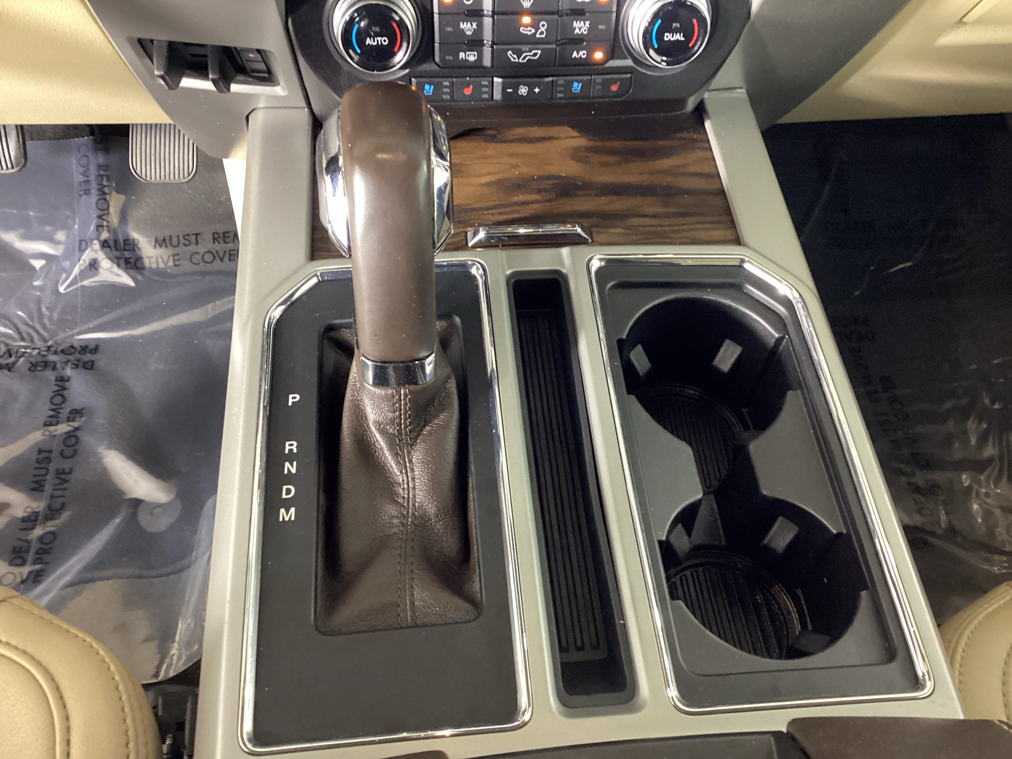 Used 2019 Ford F150 Lariat w/ Equipment Group 502A Luxury AWD/4WD image 26