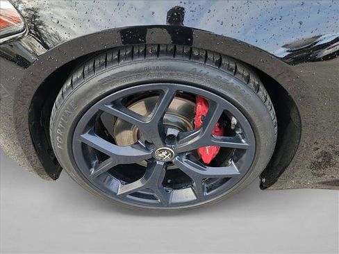 Used 2020 Alfa Romeo Giulia Ti w/ Nero Edizione image 9