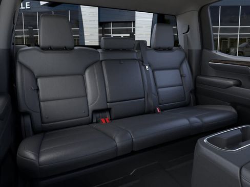 New 2026 GMC Sierra 1500 SLT image 17
