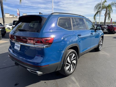 Certified 2025 Volkswagen Atlas SE image 10