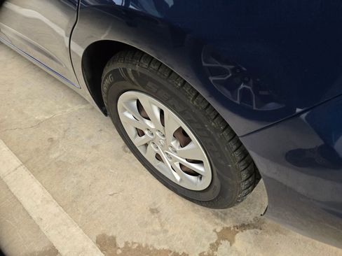 Used 2019 Hyundai Elantra SE image 8