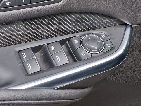 Used 2025 Cadillac XT4 Sport FWD image 20