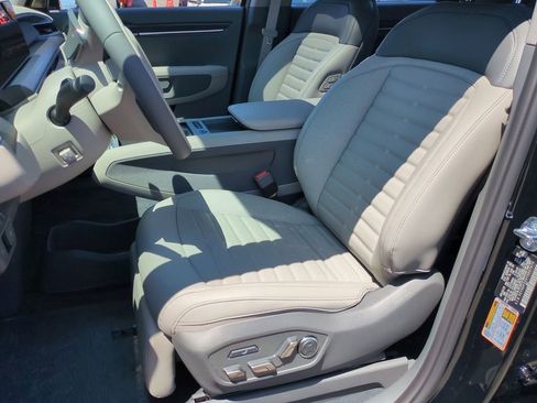 New 2026 Kia EV9 Land image 33