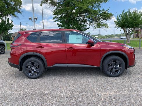 New 2026 Nissan Rogue SV FWD image 2