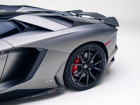 Used 2015 Lamborghini Aventador LP 700-4 image 19