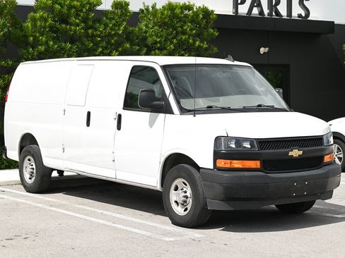Used 2022 Chevrolet Express 2500 Work Van w/ Driver Convenience Package image 3