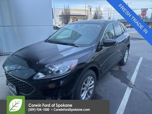 Used 2020 Ford Escape SE image 1