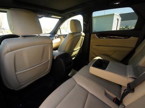 Used 2018 Cadillac XT5 Luxury w/ Driver Awareness Package image 25